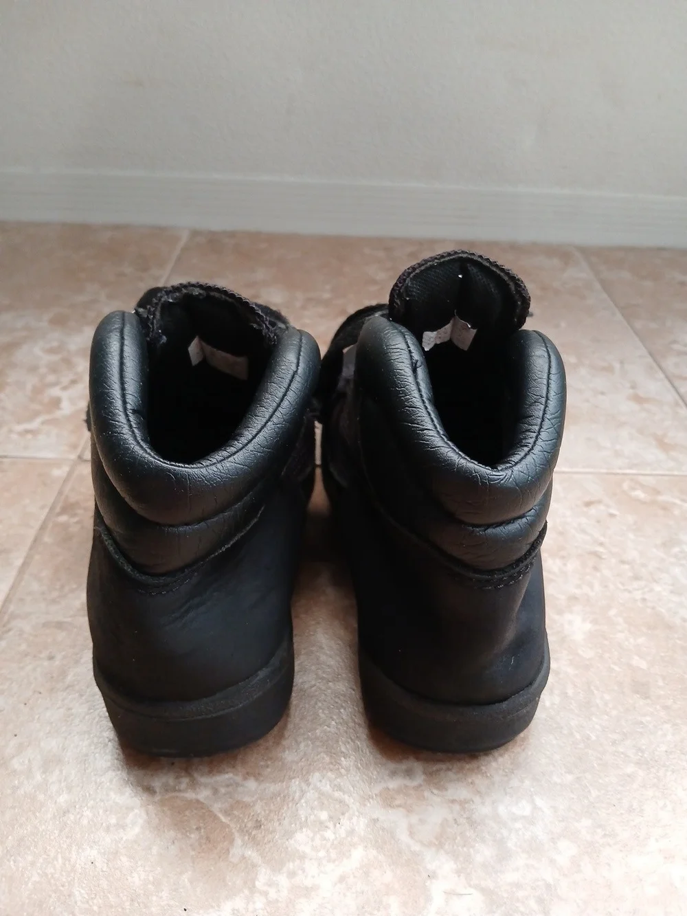 Timberland Youth Size 1 Black Leather Hiking Outdoor Boots